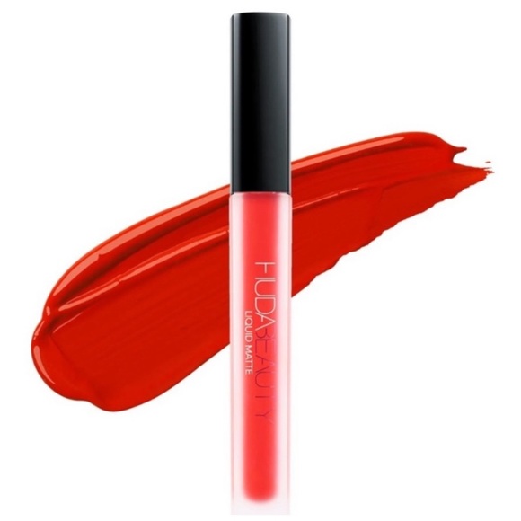 NEW Huda Beauty Alluring Liquid Matte Lipstick - Picture 2 of 4